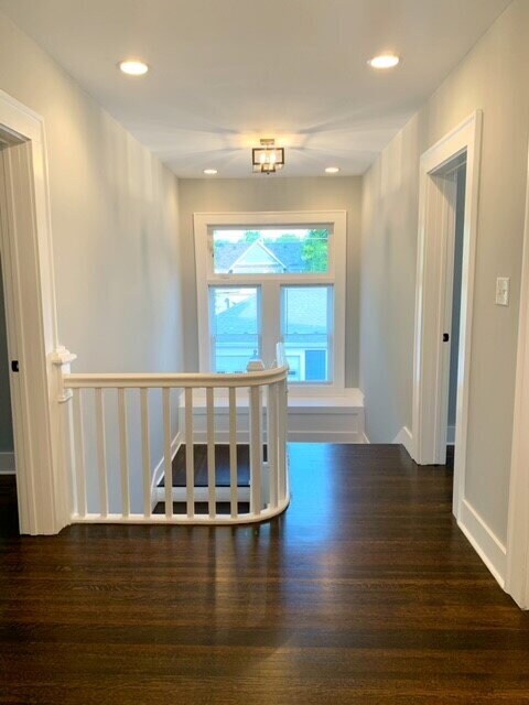 Building Photo - COLLEGE AVE- PROFESSIONALLY REMODELED 5BR/3/5BA HOME AVAILABLE NOW!