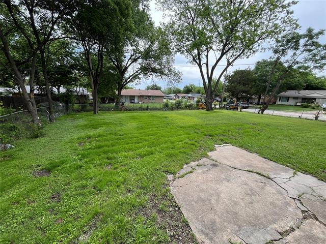 Building Photo - 405 Highcrest Dr