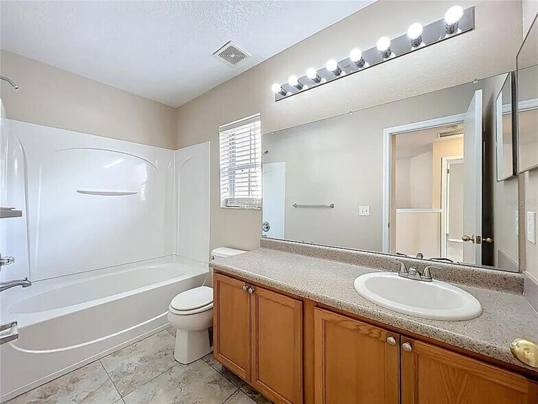 Building Photo - 14932 Perdido Dr