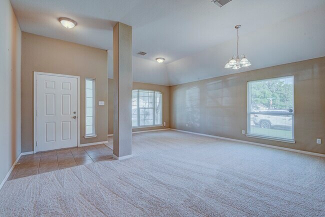 Building Photo - 25206 Pepper Ridge Ln