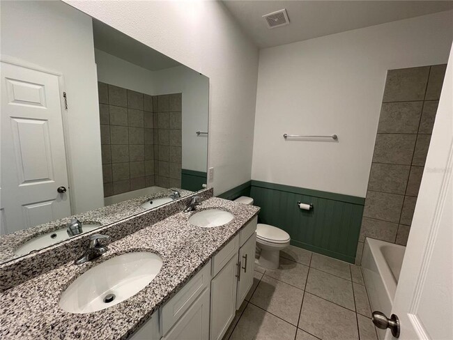 Building Photo - 689 Crown Rose Dr