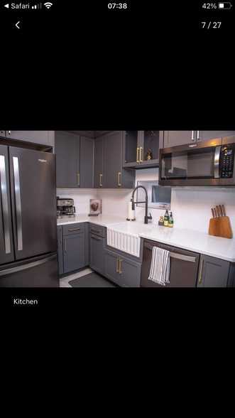 Building Photo - 913 S Darien St