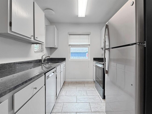 Building Photo - 403 Fantail Loop