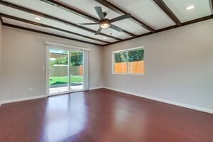 Building Photo - 9813 Medina Dr