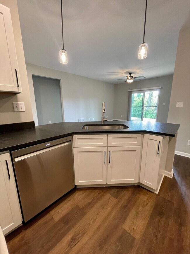 Building Photo - 111 Juniper Path