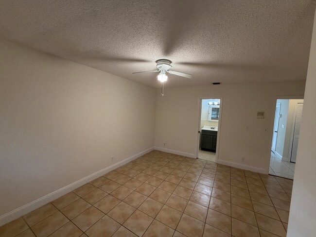 Building Photo - 82 Lariat Cir