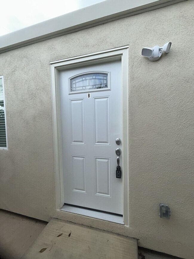 Building Photo - 1118 2nd St