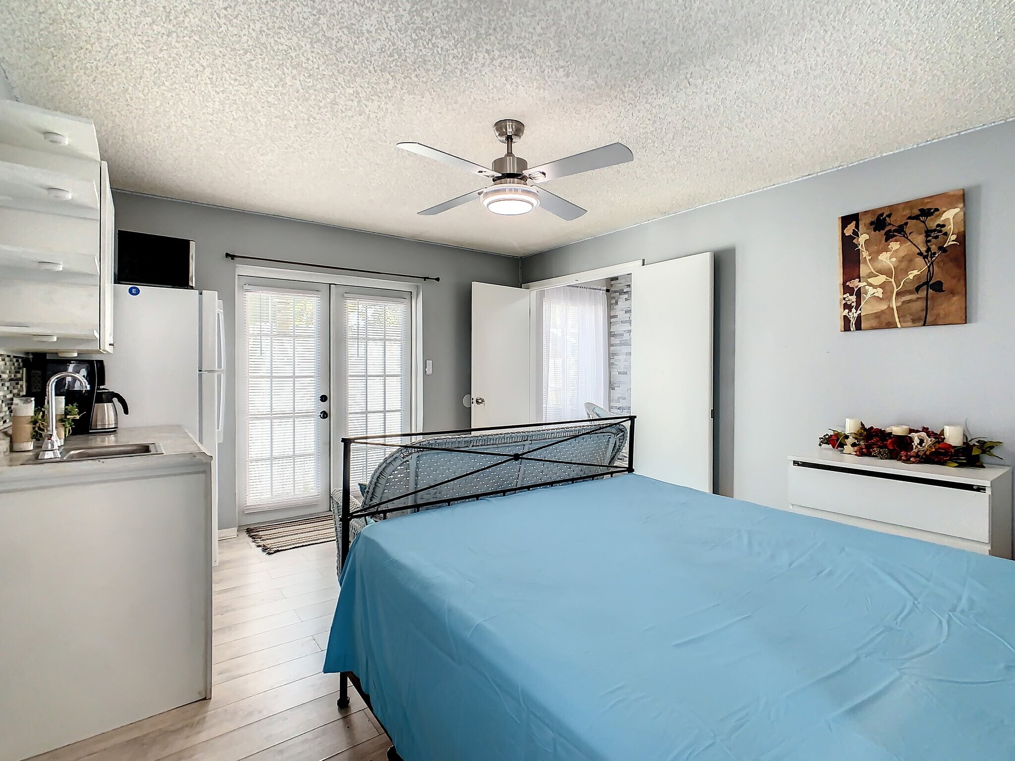 Building Photo - 4840 Kingston Cir