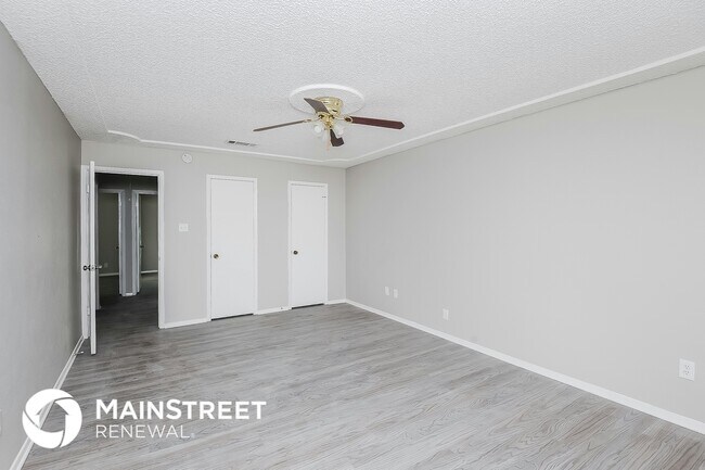 Building Photo - 3409 Pembroke Pl