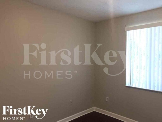 Building Photo - 15320 SW 141st Ct