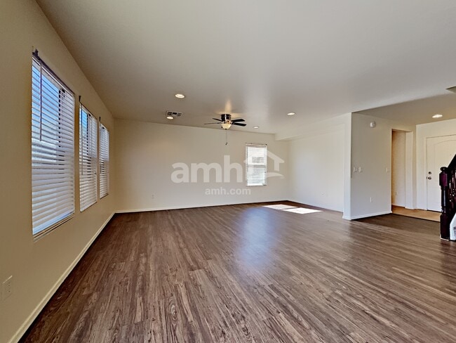 Building Photo - 4837 W Calle Don Alfonso