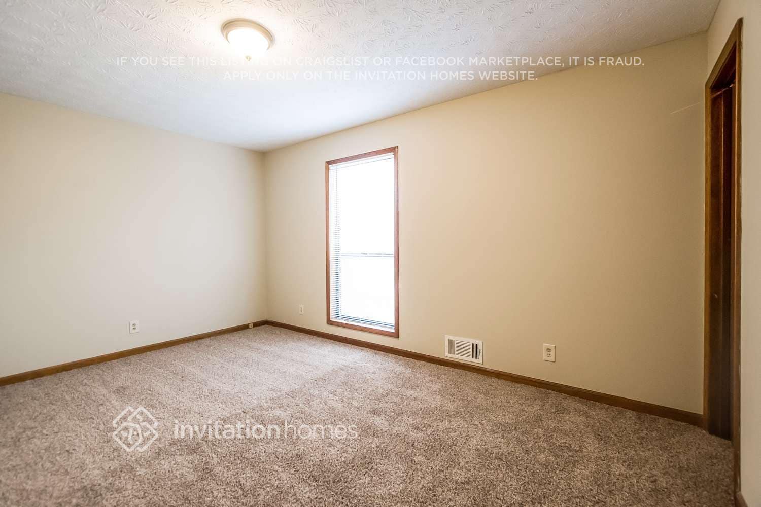 Building Photo - 1100 Spring Pl