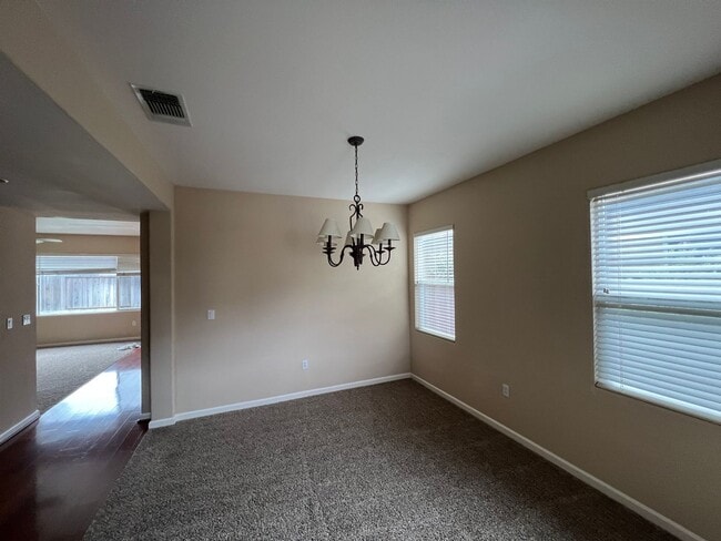 Building Photo - 3775 Millerton Pl