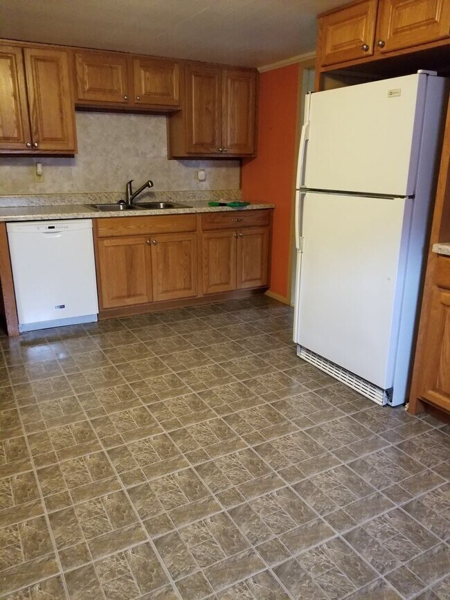 Building Photo - House in South Mountain Community