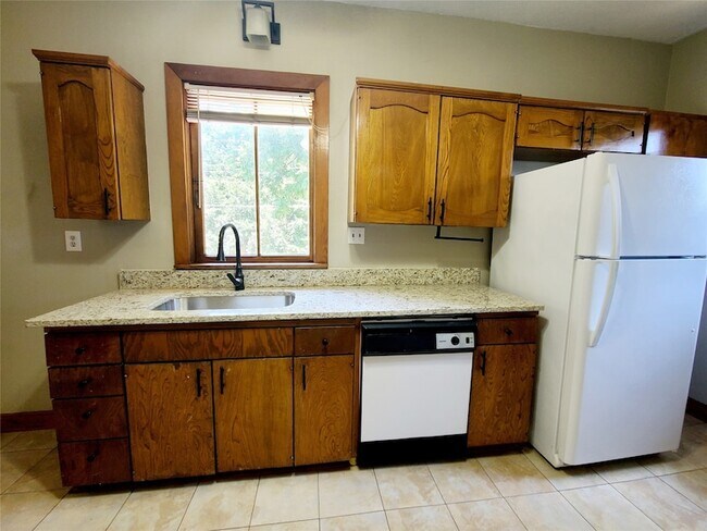 Building Photo - 4911 Worth St