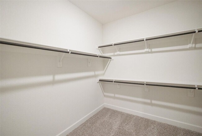 Building Photo - 613 Harbor Oaks Dr