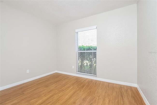 Building Photo - 1625 Crossridge Dr