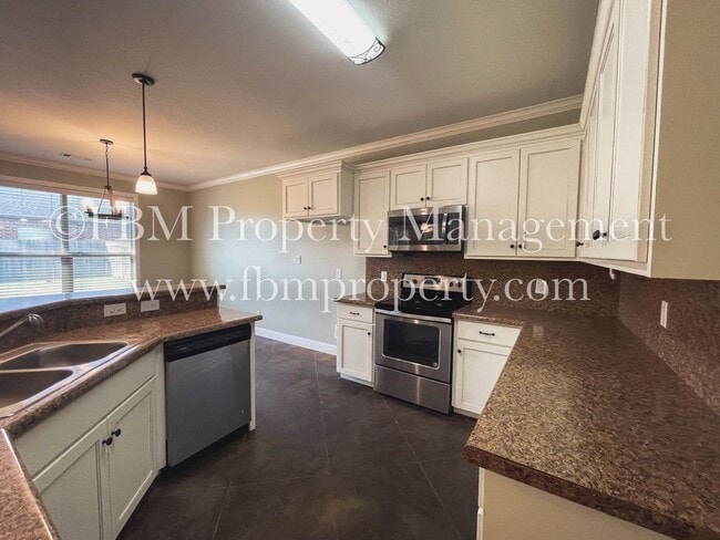 Building Photo - 307 Centennial Ave