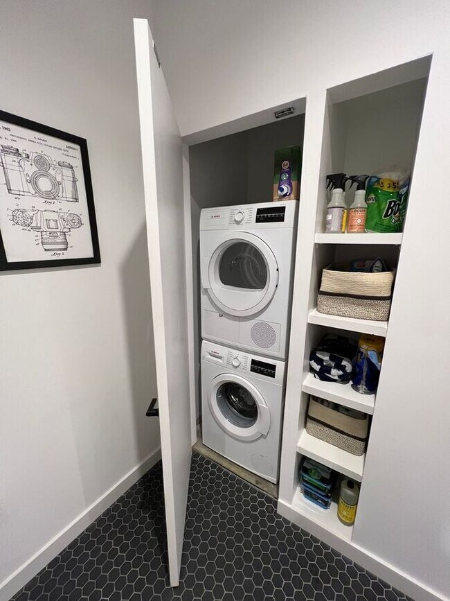 Building Photo - 57 N St NW