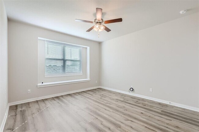 Building Photo - 2233 Rocoso Trl