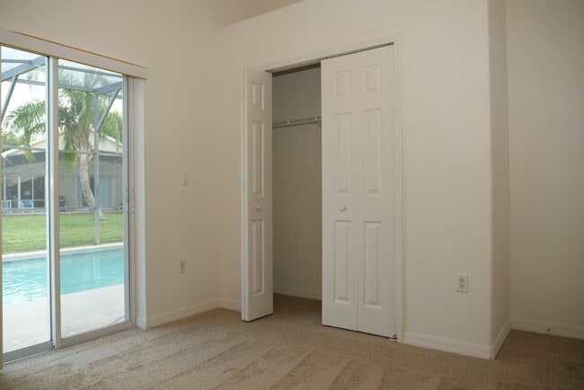 Building Photo - 4 Bedroom Pool Home Available Now!