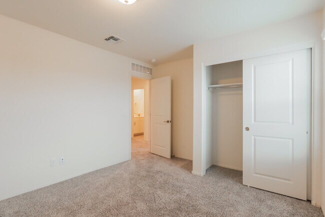 Building Photo - 10775 W Embrey Dr