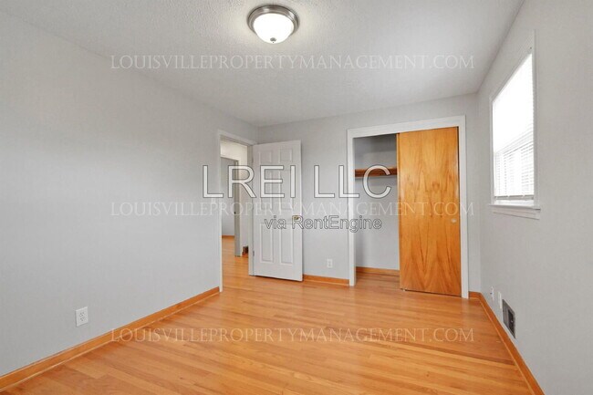 Building Photo - 4007 Blossomwood Dr
