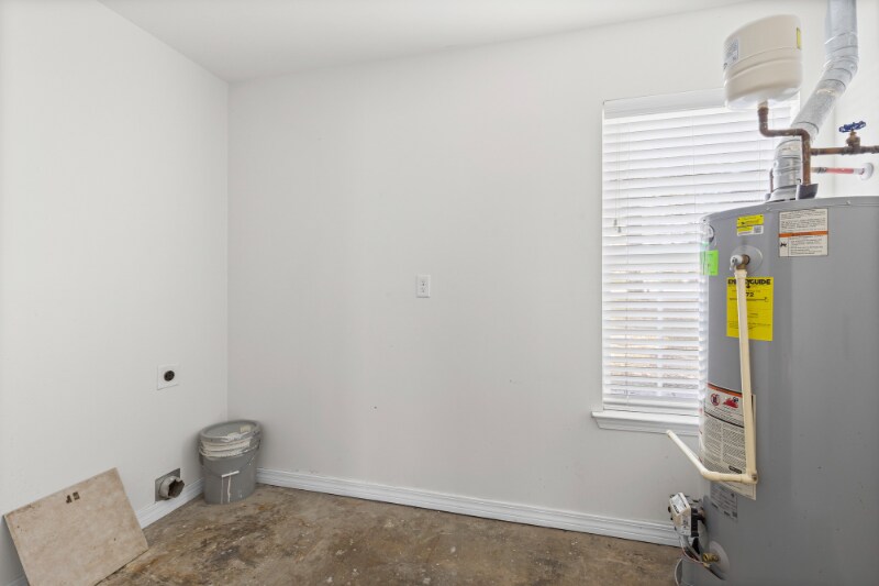 Building Photo - 3281 Woodard Dr