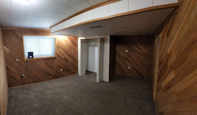 Building Photo - Murray Gem