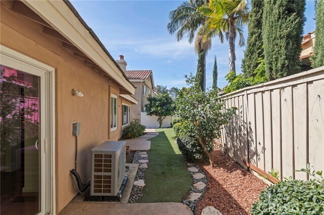 Building Photo - 8215 E Candleberry Cir