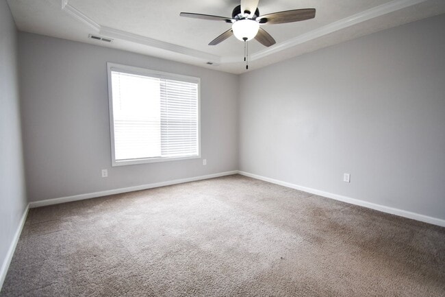 Building Photo - 135 Lenoir Dr