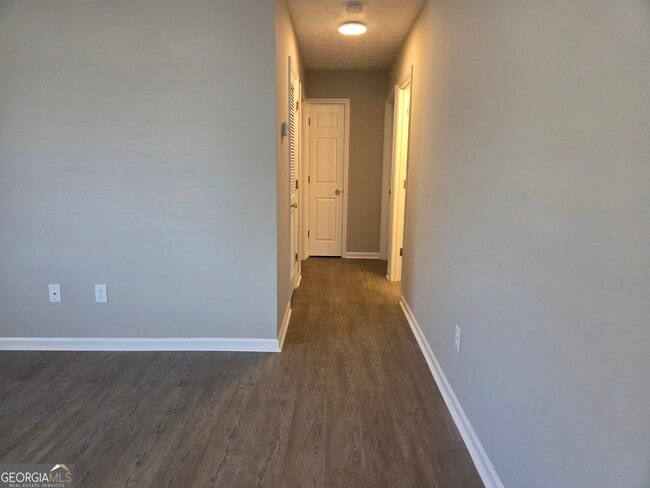 Building Photo - 322 Randolph Dr