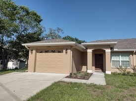 Building Photo - 7396 Pond Cir