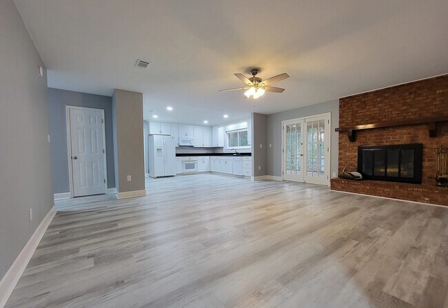 Building Photo - 3714 Wicklow Cir