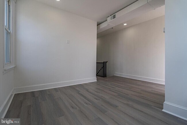 Building Photo - 2410 Wharton St