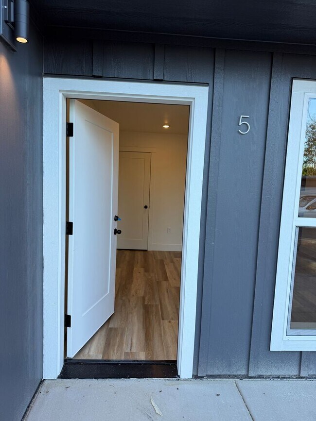 Building Photo - 1/2 OFF FIRST MONTHS RENT! New Construction, Beautiful, Townhomes! 2 & 3 BEDRM UNITS AVAILABLE