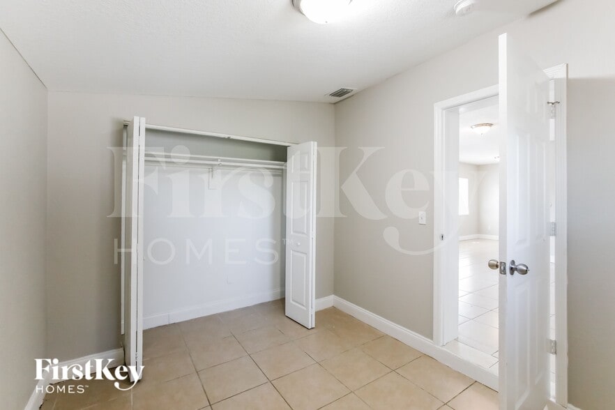 Building Photo - 20111 NW 12th Ave