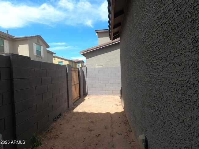 Building Photo - 3820 N 100th Dr