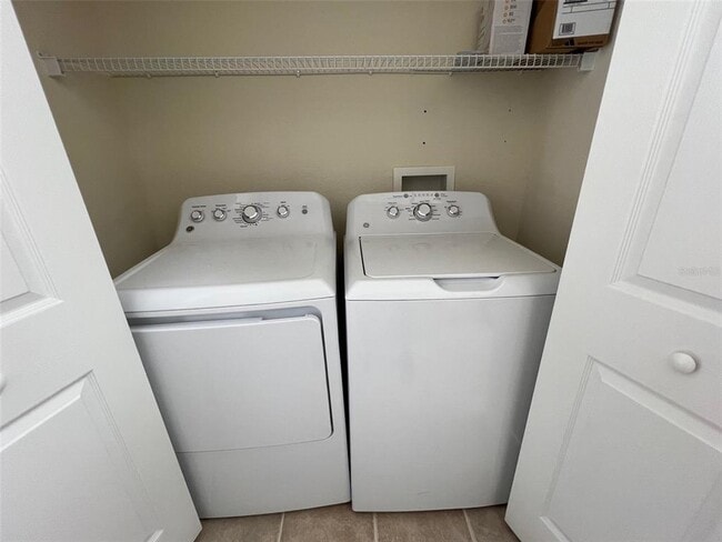 Building Photo - 4941 SW 91st Terrace