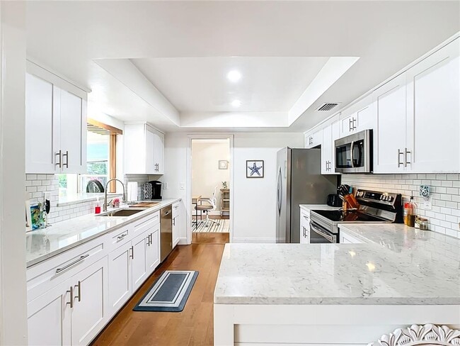 Building Photo - 2250 Watrous Dr