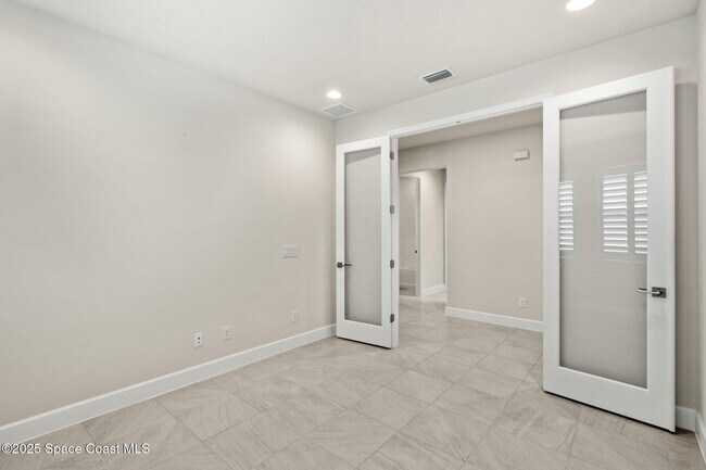 Building Photo - 2999 Pangea Cir