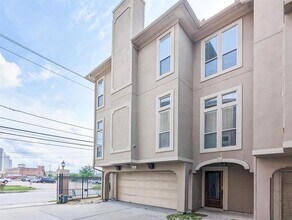 Building Photo - 1304 Dart St
