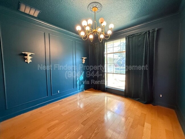 Building Photo - 424 Oak Pond Dr