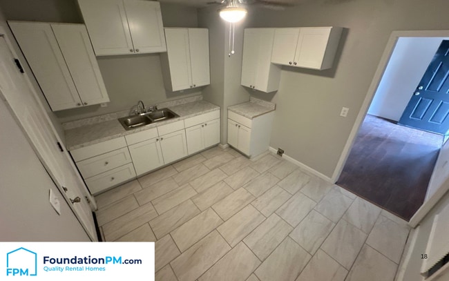 Building Photo - 1663 Humber St