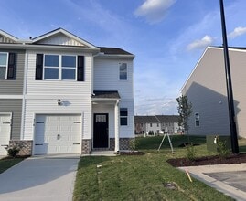 Building Photo - 370 Freestall Dr