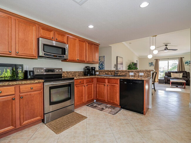 Building Photo - 5520 45th Ave