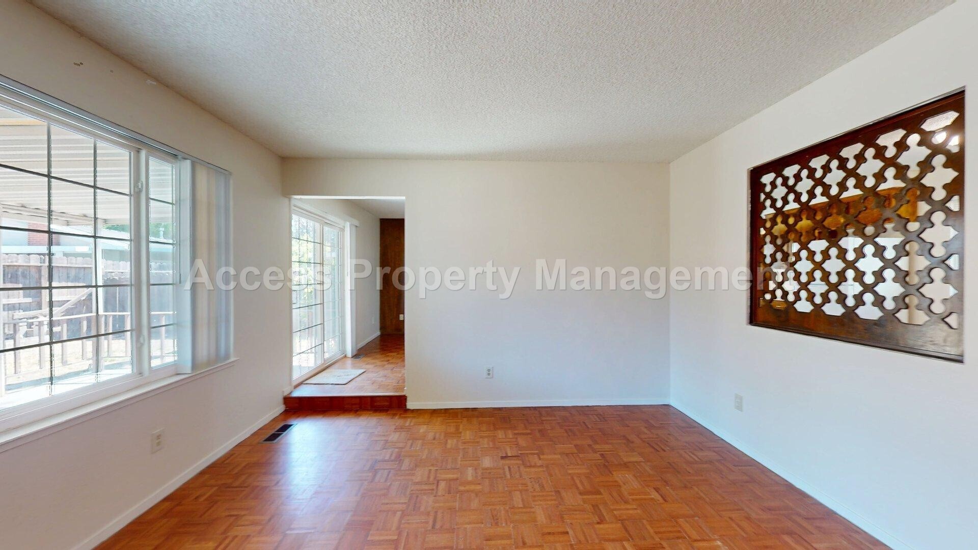 Building Photo - 1441 Montclair Dr