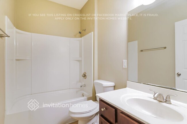 Building Photo - 1160 Carmona Pl