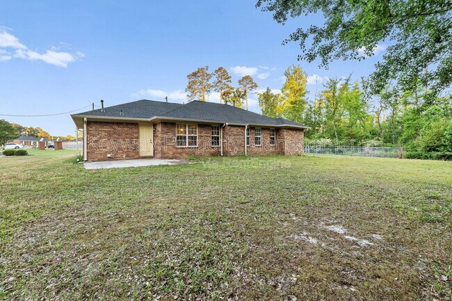 Building Photo - 3013 Heron Ct