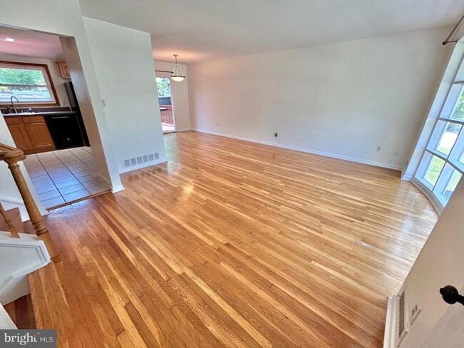 Building Photo - 986 Sherbrook Cir